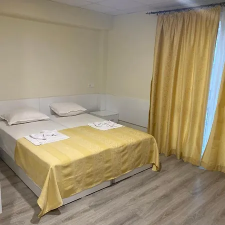 комплекс окей 호스텔 *