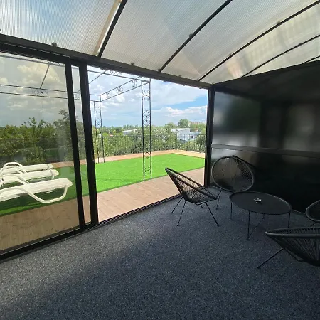 комплекс окей 호스텔 *