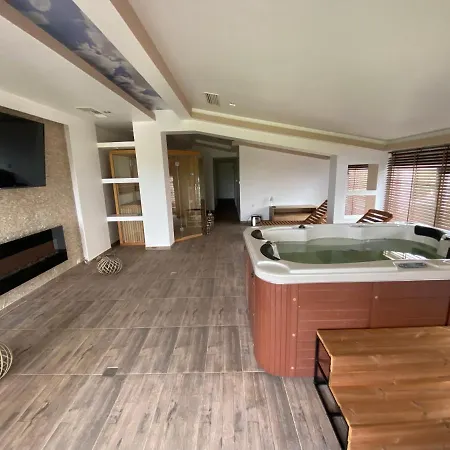 комплекс окей 호스텔 *